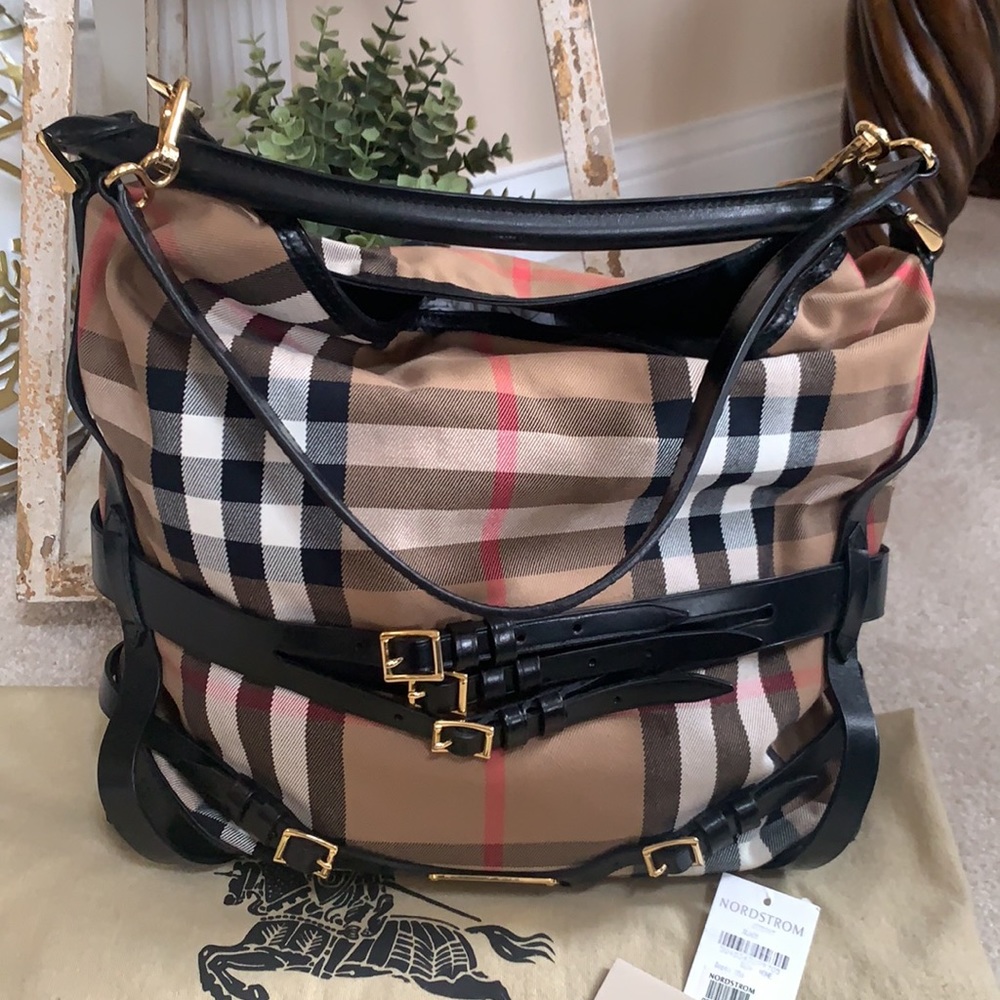 Authentic Burberry Medium To Large Size - image 4